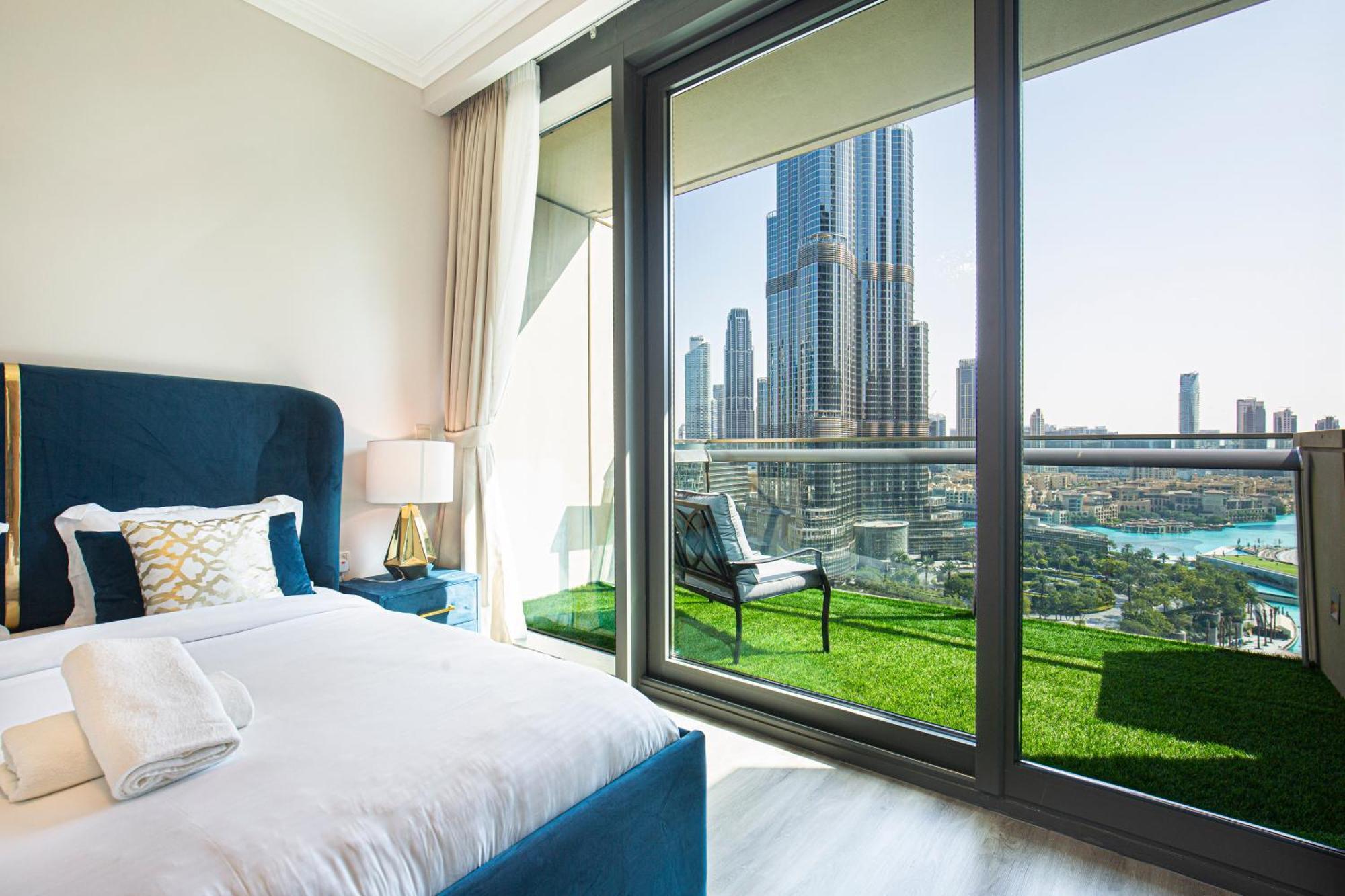 Magnificent 3 Bedroom Luxury With Burj Khalifa View Dubai