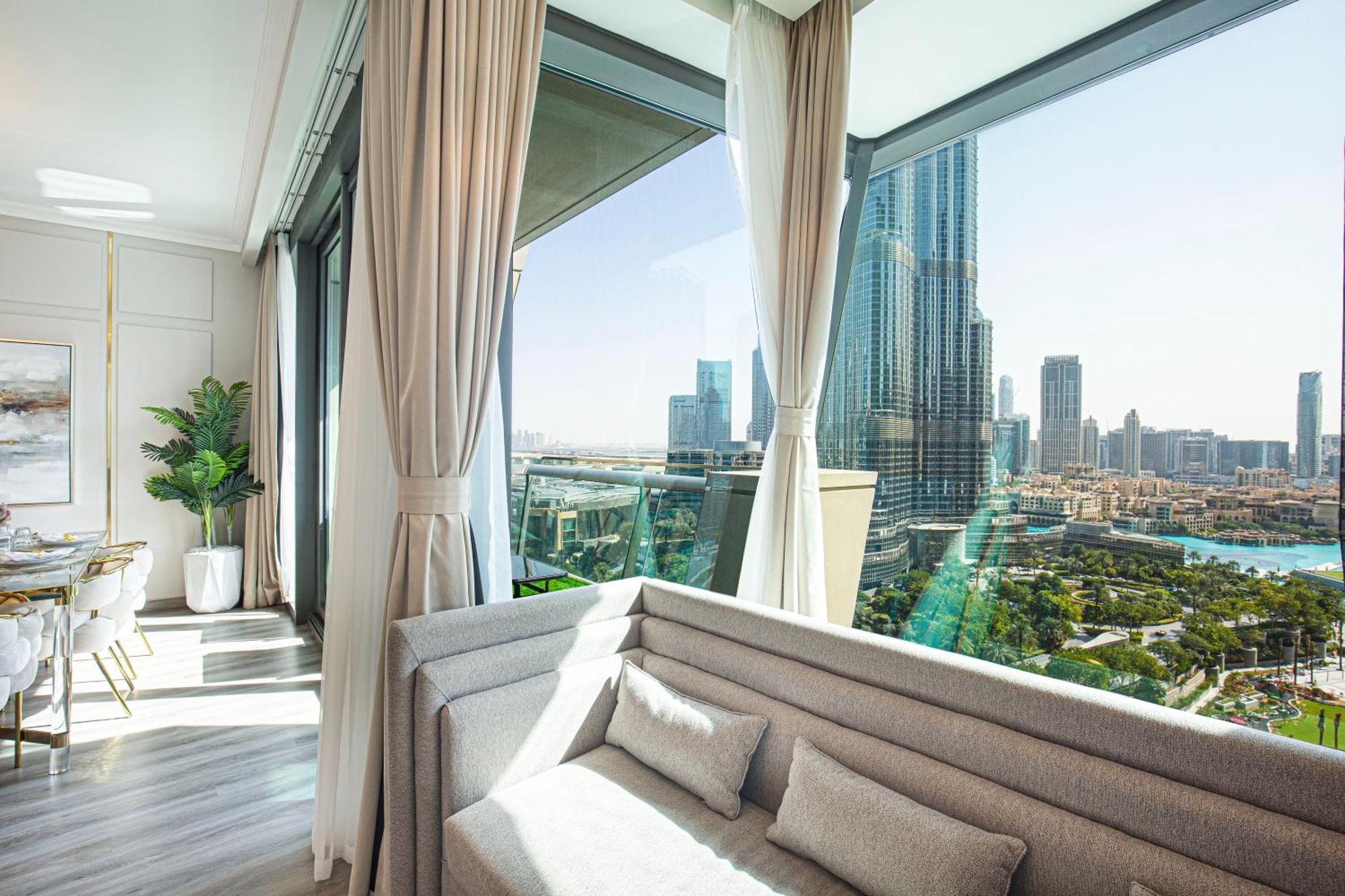 Magnificent 3 Bedroom Luxury With Burj Khalifa View Apartment Dubai