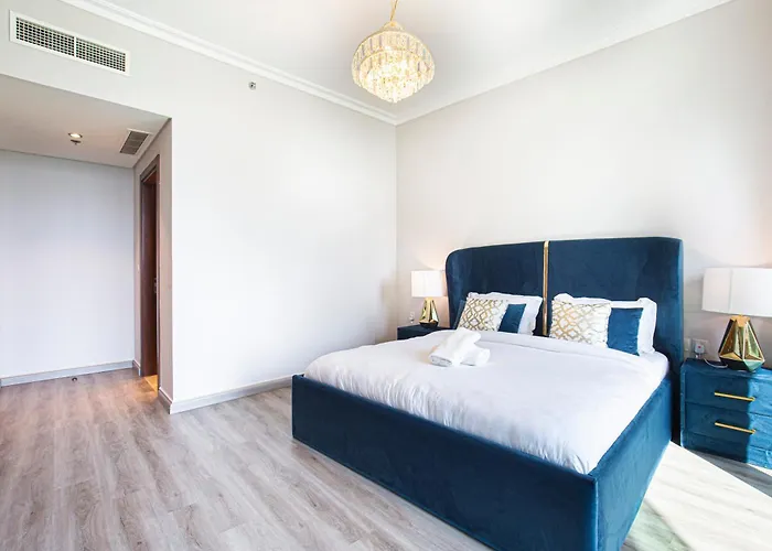 Magnificent 3 Bedroom Luxury Apartment With Burj Khalifa View