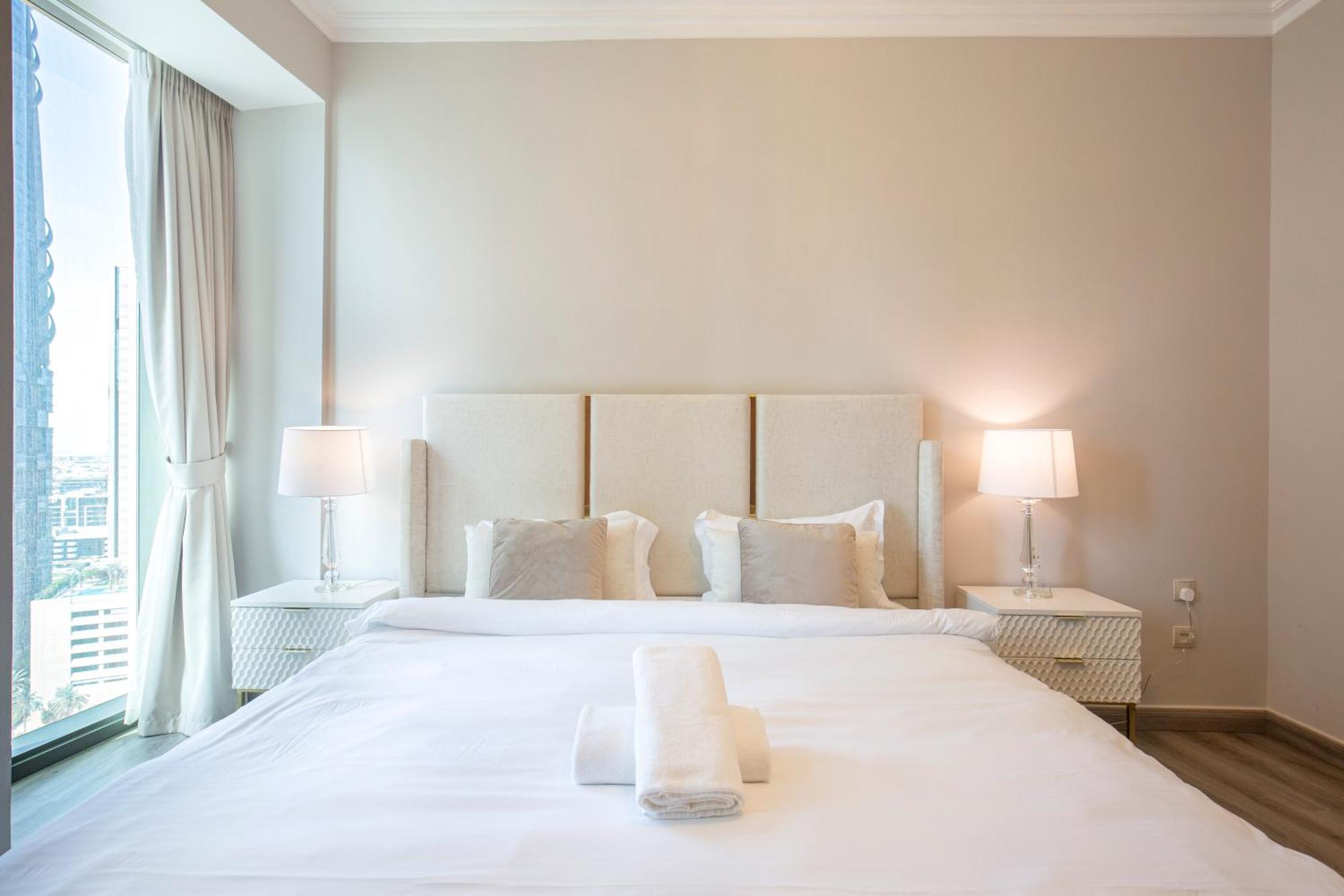 Апартаменты Magnificent 3 Bedroom Luxury With Burj Khalifa View *