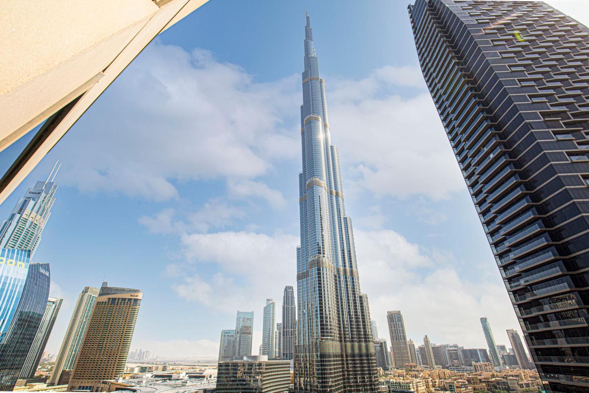 Magnificent 3 Bedroom Luxury With Burj Khalifa View Dubai